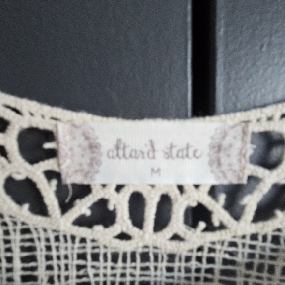 Altard State Women's Crochet Detail Boho Tunic Top Sz Med - Picture 5 of 5